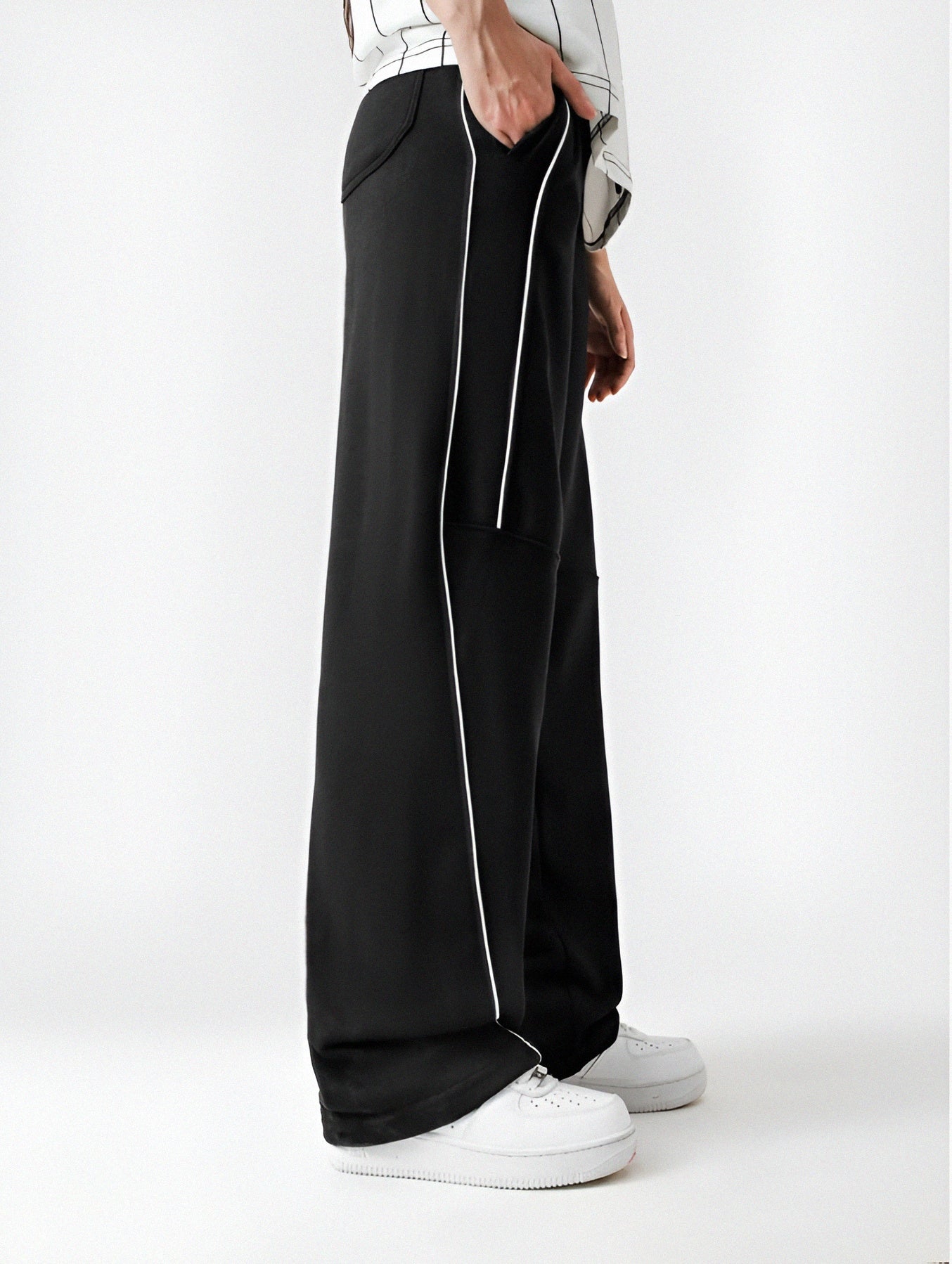 Piping Trouser | Black